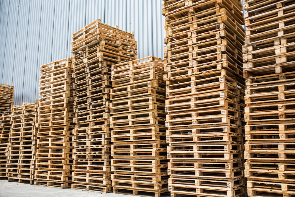 Why choose timber pallets over plastic pallets