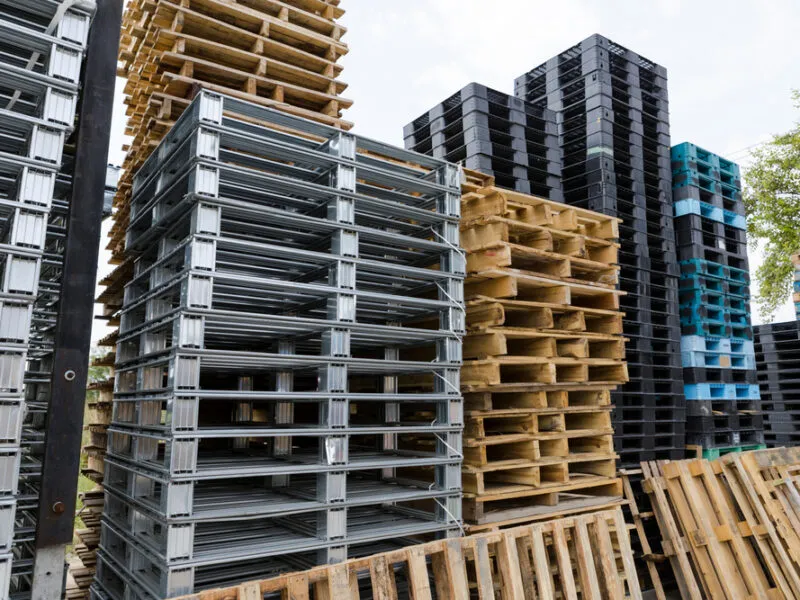 Why Choose Timber Pallets Over Plastic Timber Pallets