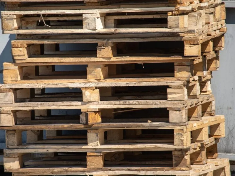 New Timber Pallets vs. Used Pallets: What You Need to Know