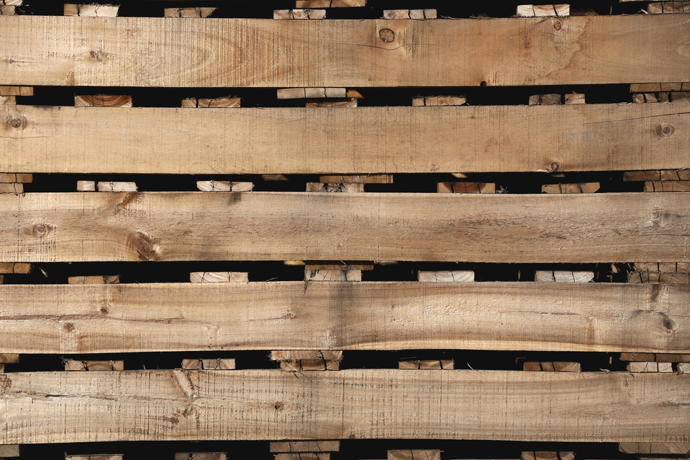 New timber pallets vs use pallets: what you need to know